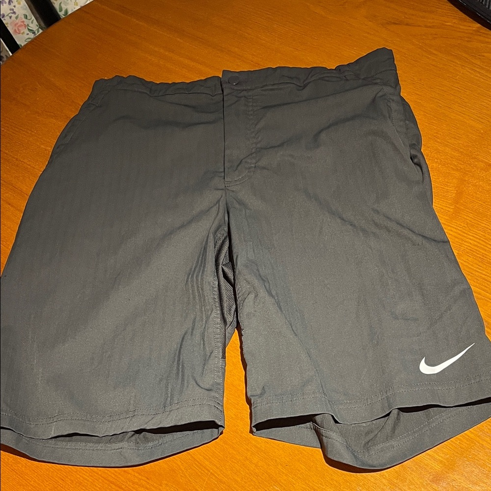 Mens Nike Dri for gray large shorts
